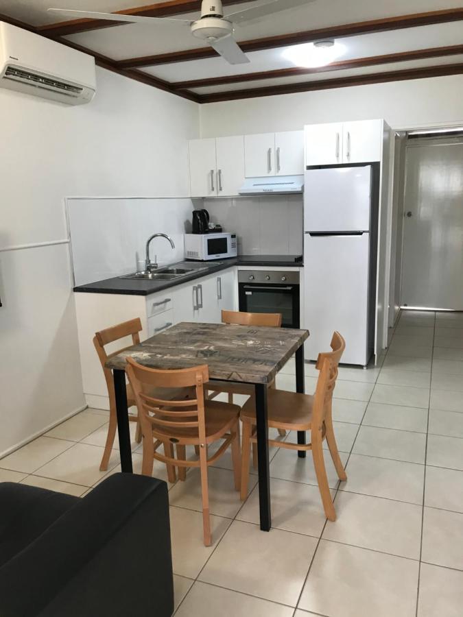 Ferienwohnung Ocean Breeze Units Bowen Exterior foto