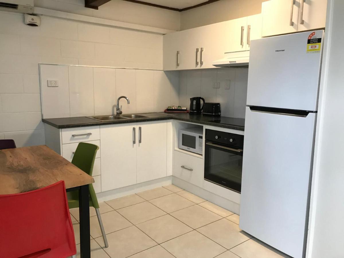 Ferienwohnung Ocean Breeze Units Bowen Exterior foto